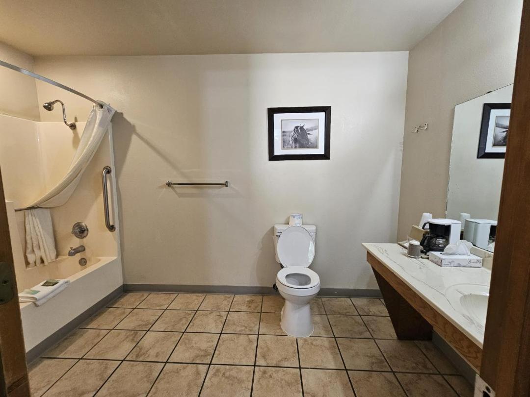 Boomtown Inn Drumright Экстерьер фото